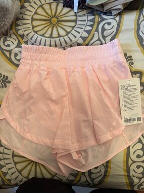 lululemon athletica Light Pink Athletic Track Shorts with Liner- NWT, size 6